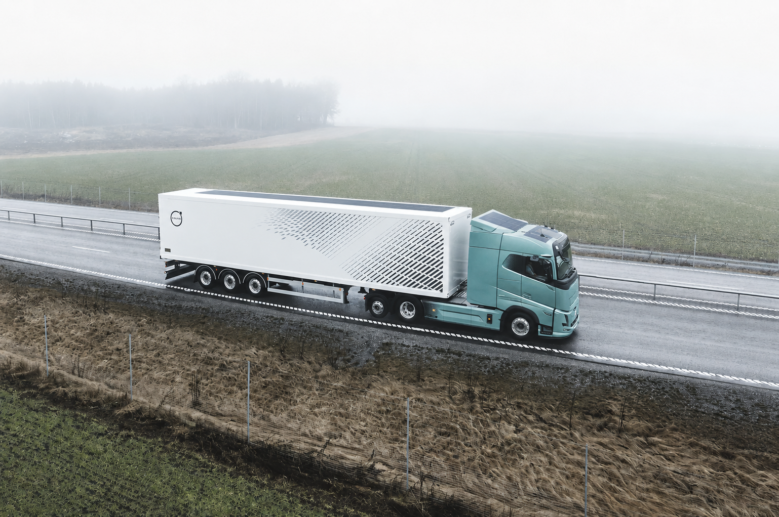 Mercedes-Benz heavy-duty truck solar application photo 1
