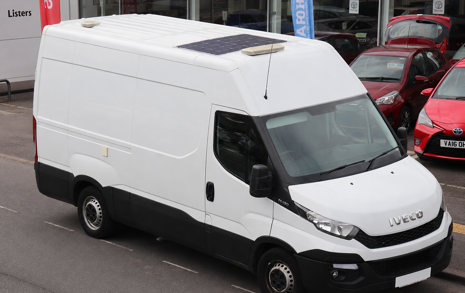Cargo Vans / Last-Mile Delivery Vans solar application photo 5
