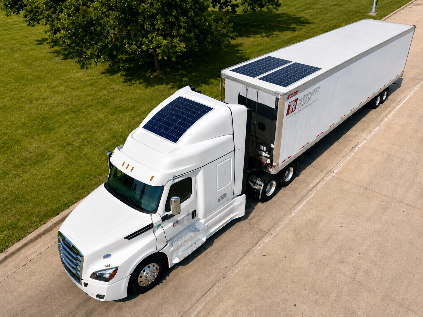LensunSolar flexible solar for logistics fleet vehicles